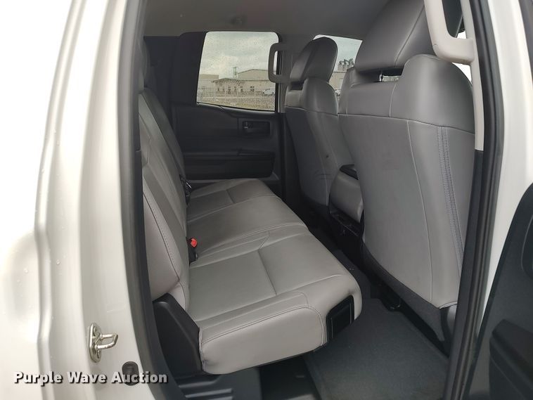 image for item LK9005 2017 Toyota Tundra  Double Cab pickup truck