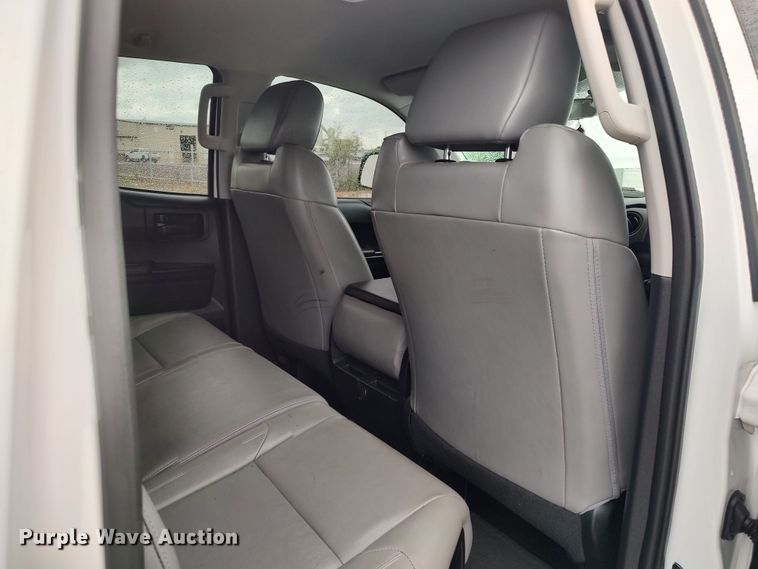 image for item LK9005 2017 Toyota Tundra  Double Cab pickup truck