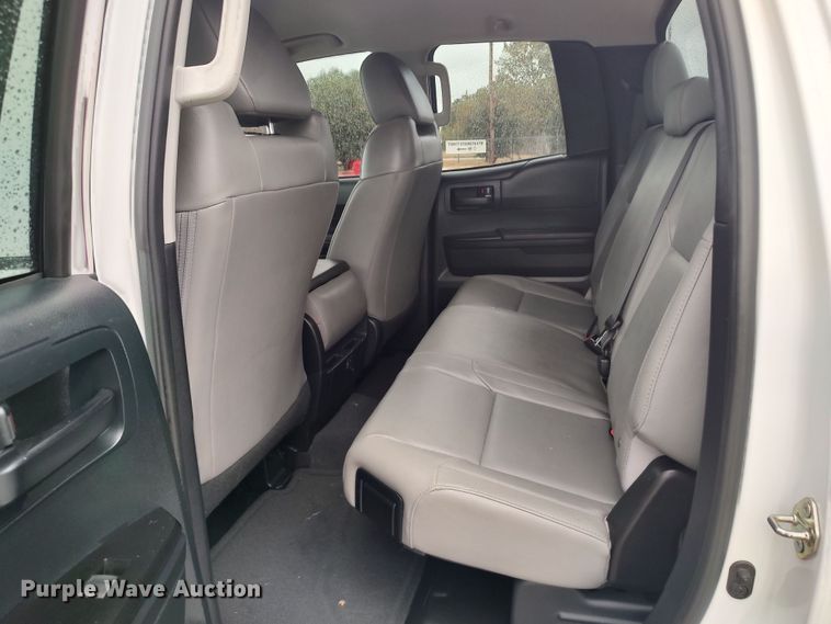 image for item LK9005 2017 Toyota Tundra  Double Cab pickup truck