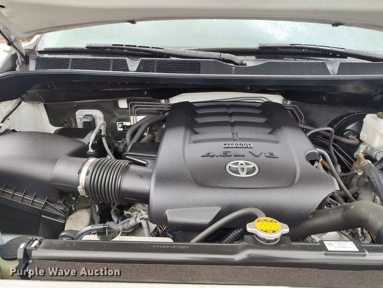 image for item LK9005 2017 Toyota Tundra  Double Cab pickup truck