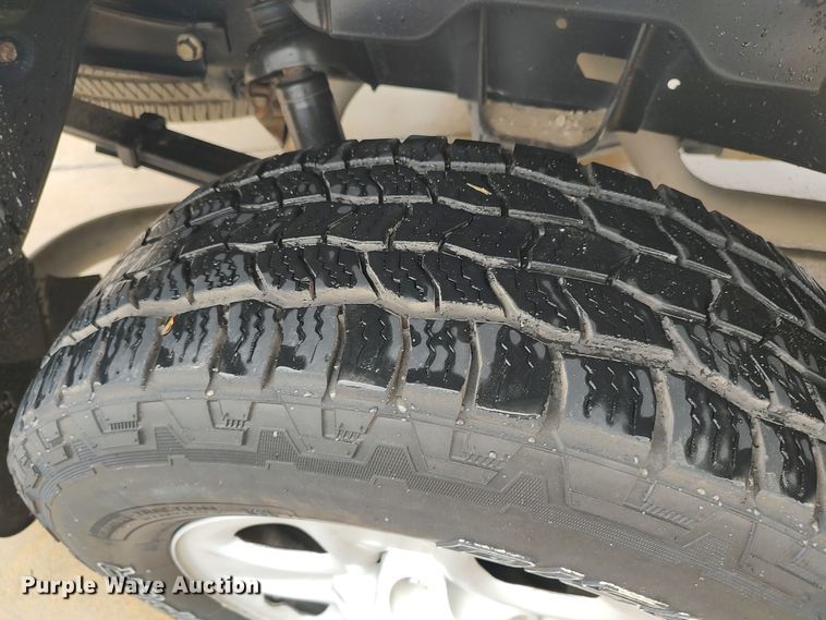 image for item LK9005 2017 Toyota Tundra  Double Cab pickup truck