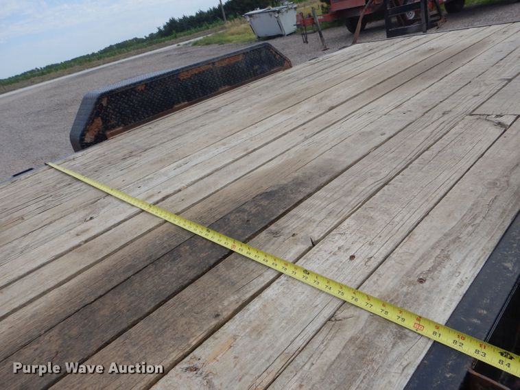 image for item LP9469 2011 PJ Carhaul  equipment trailer