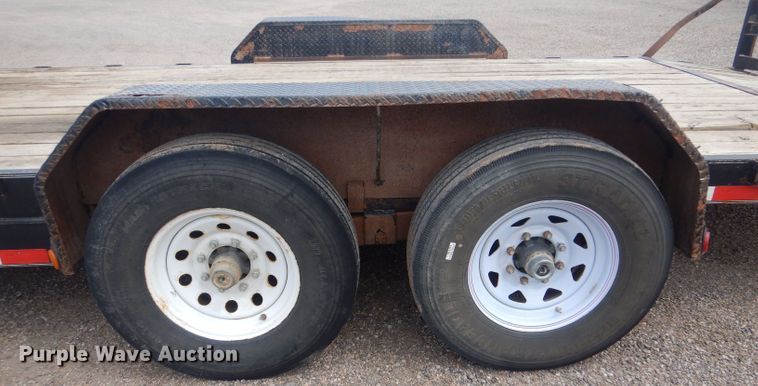 image for item LP9469 2011 PJ Carhaul  equipment trailer