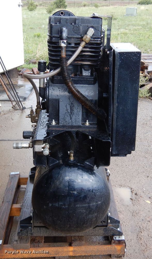 image for item LT9923 Mi-T-M AB2-3H13-30M  air compressor