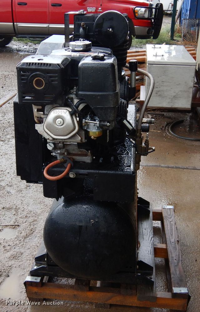image for item LT9923 Mi-T-M AB2-3H13-30M  air compressor
