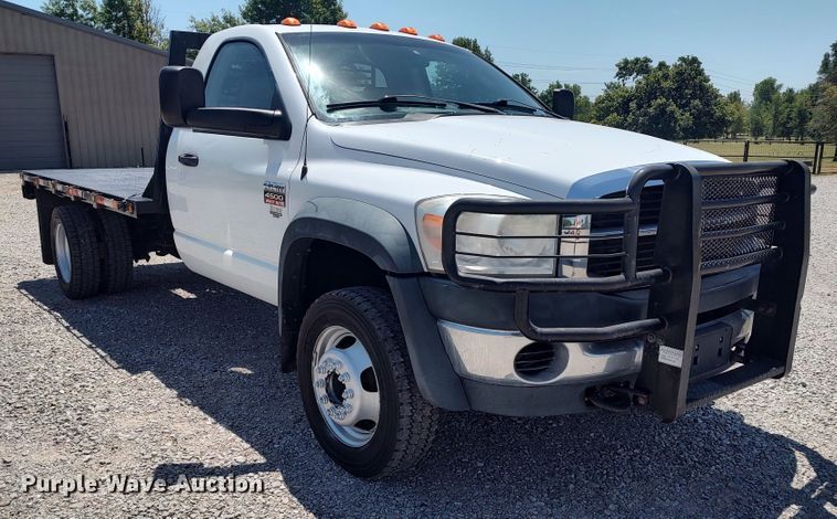 image for item LU9225 2008 Dodge Ram 4500  flatbed truck