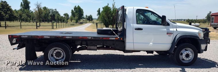 image for item LU9225 2008 Dodge Ram 4500  flatbed truck