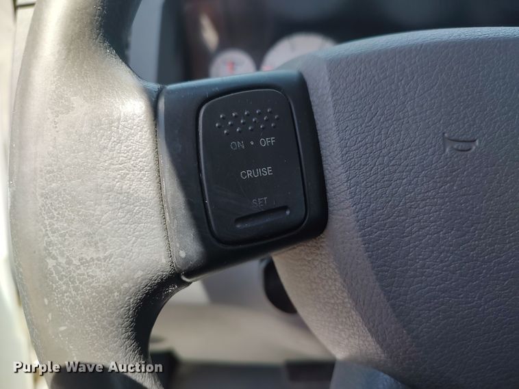 image for item LU9225 2008 Dodge Ram 4500  flatbed truck