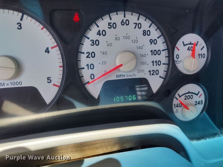 image for item LU9225 2008 Dodge Ram 4500  flatbed truck