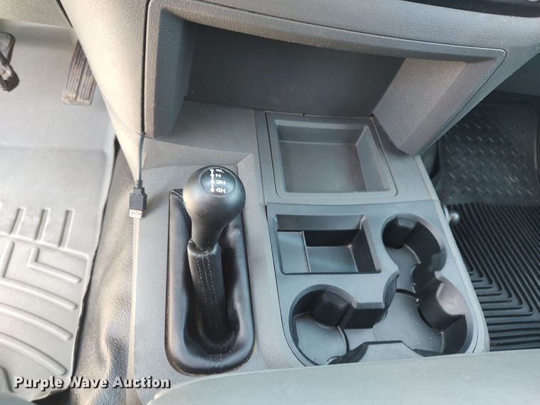 image for item LU9225 2008 Dodge Ram 4500  flatbed truck