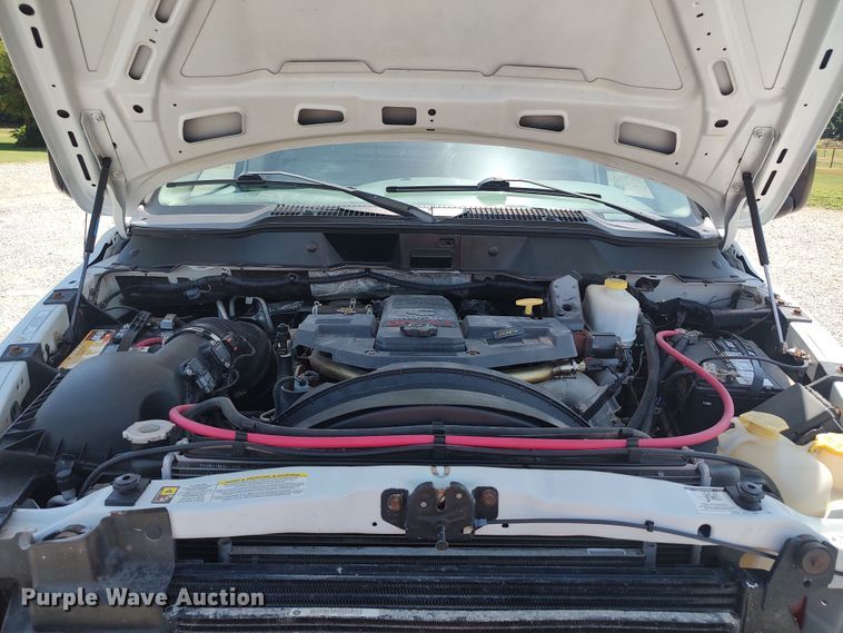 image for item LU9225 2008 Dodge Ram 4500  flatbed truck