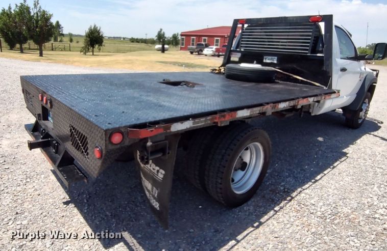 image for item LU9225 2008 Dodge Ram 4500  flatbed truck