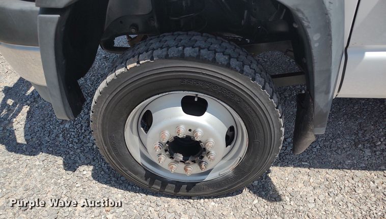 image for item LU9225 2008 Dodge Ram 4500  flatbed truck