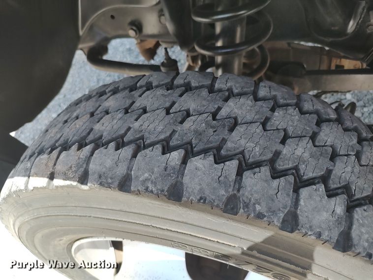 image for item LU9225 2008 Dodge Ram 4500  flatbed truck