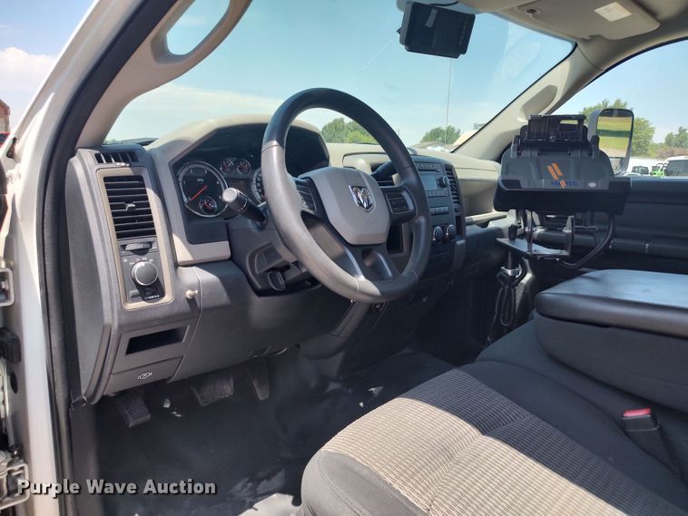 image for item LU9228 2012 Dodge Ram 5500  utility / service truck