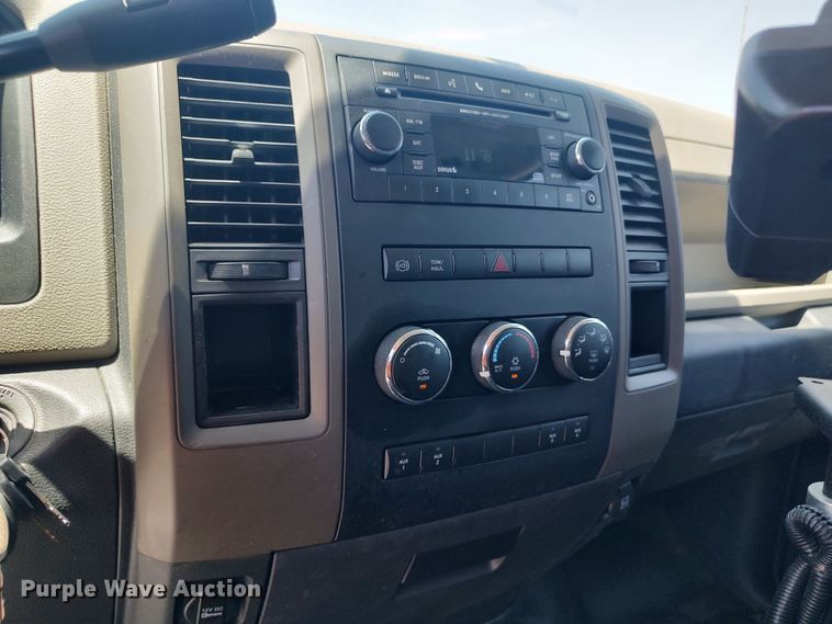 image for item LU9228 2012 Dodge Ram 5500  utility / service truck