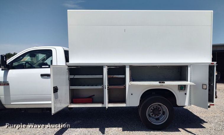 image for item LU9228 2012 Dodge Ram 5500  utility / service truck