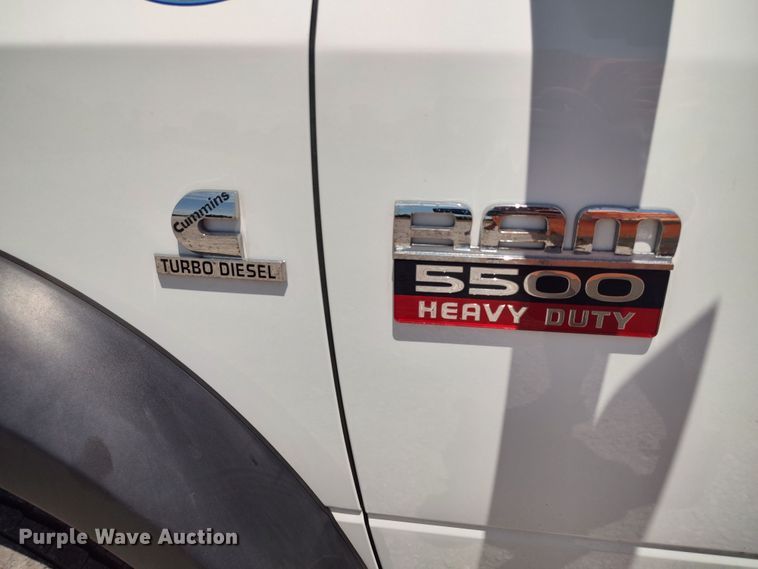 image for item LU9228 2012 Dodge Ram 5500  utility / service truck