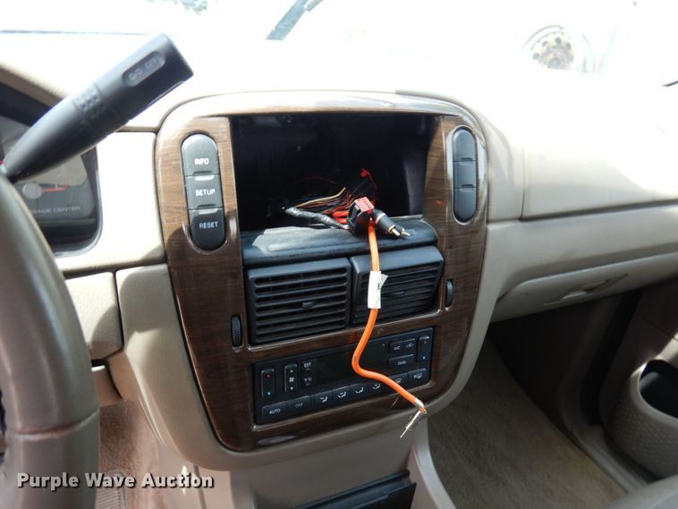 image for item MF9613 2003 Ford Explorer Eddie Bauer  SUV