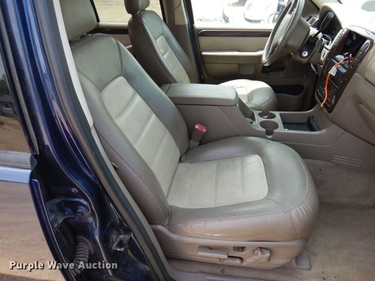 image for item MF9613 2003 Ford Explorer Eddie Bauer  SUV