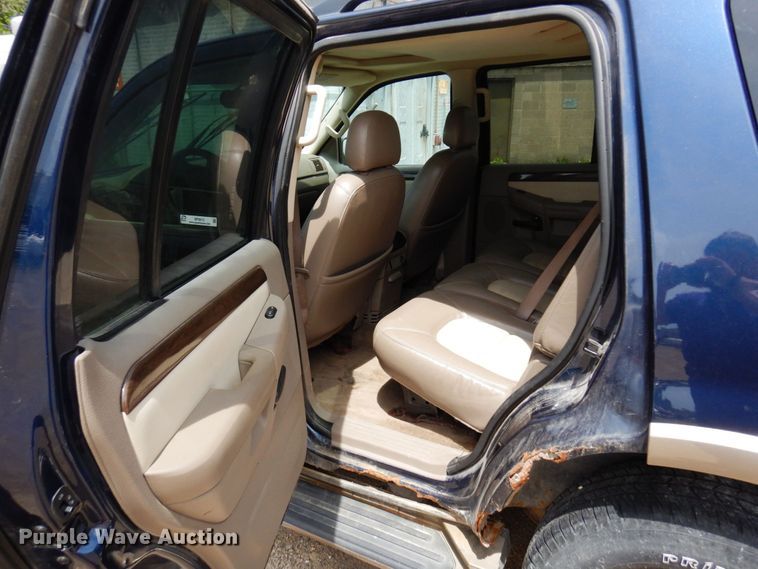 image for item MF9613 2003 Ford Explorer Eddie Bauer  SUV