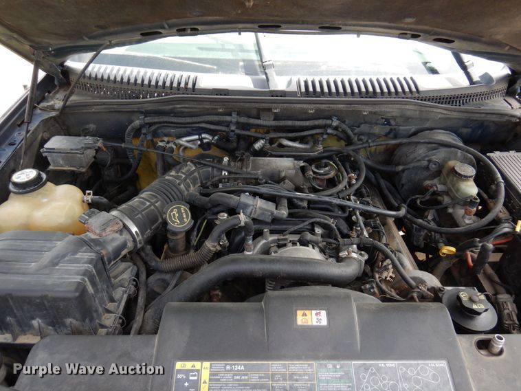 image for item MF9613 2003 Ford Explorer Eddie Bauer  SUV