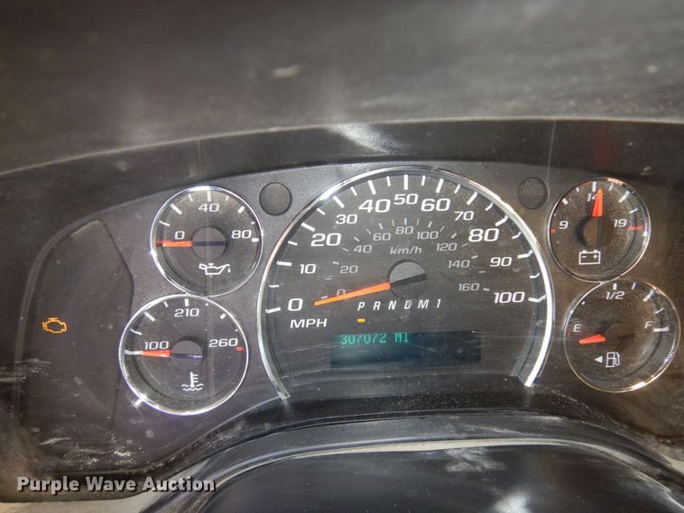 image for item MF9731 2015 GMC Savana G3500  delivery van