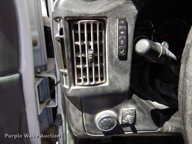 image for item MF9731 2015 GMC Savana G3500  delivery van