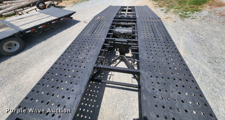 image for item MK9004 2013 Sun Country  car carrier