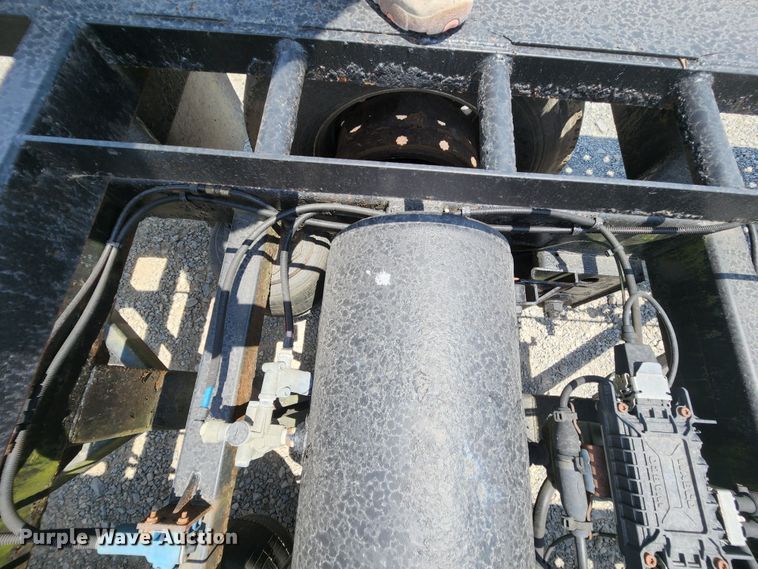 image for item MK9004 2013 Sun Country  car carrier