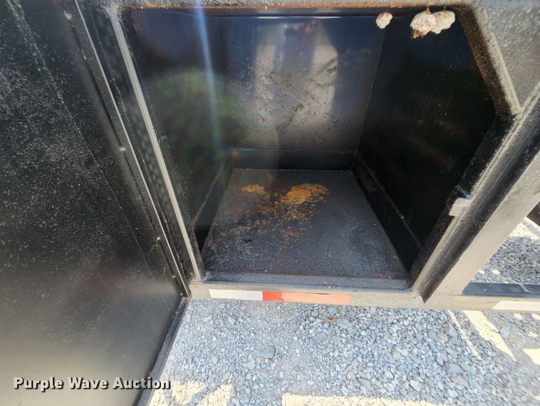 image for item MK9004 2013 Sun Country  car carrier