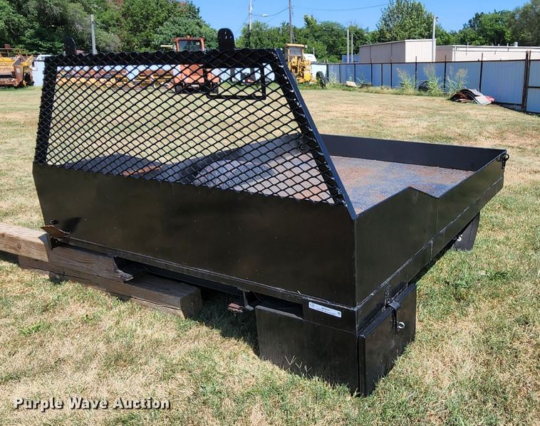 Flatbed in Springfield, MO Item MK9047 sold Purple Wave