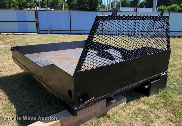 image for item MK9047 Flatbed
