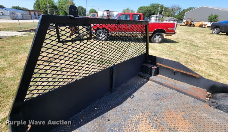 image for item MK9047 Flatbed