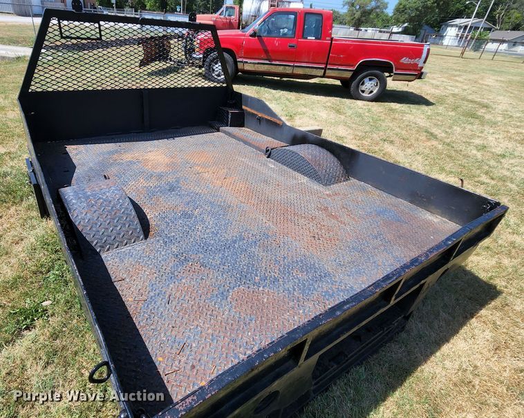 image for item MK9047 Flatbed