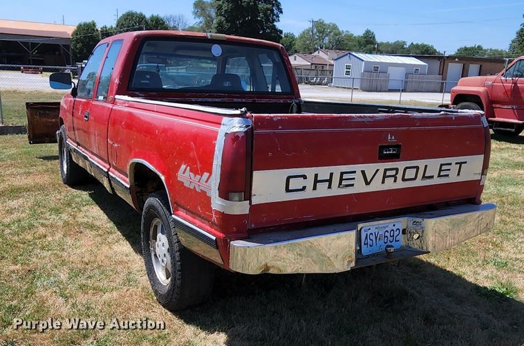 image for item MK9048 1992 Chevrolet K1500  Ext. Cab pickup truck