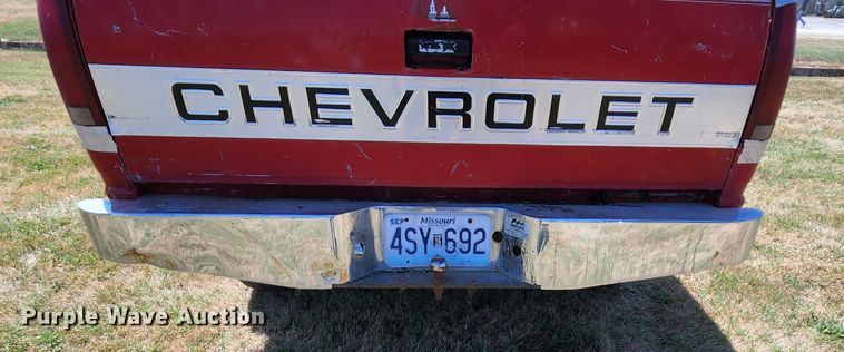 image for item MK9048 1992 Chevrolet K1500  Ext. Cab pickup truck