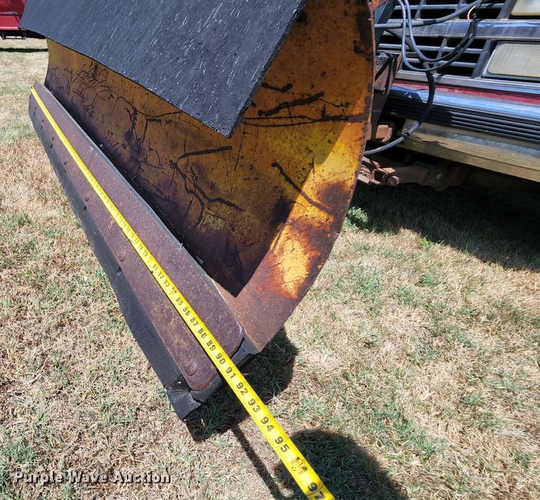 image for item MK9048 1992 Chevrolet K1500  Ext. Cab pickup truck