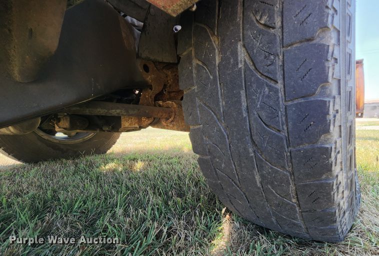 image for item MK9048 1992 Chevrolet K1500  Ext. Cab pickup truck