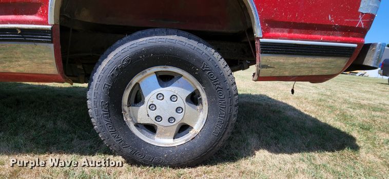 image for item MK9048 1992 Chevrolet K1500  Ext. Cab pickup truck