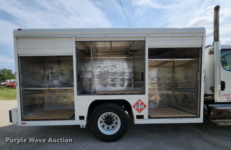 image for item MK9069 2014 Freightliner Business Class M2  delivery truck