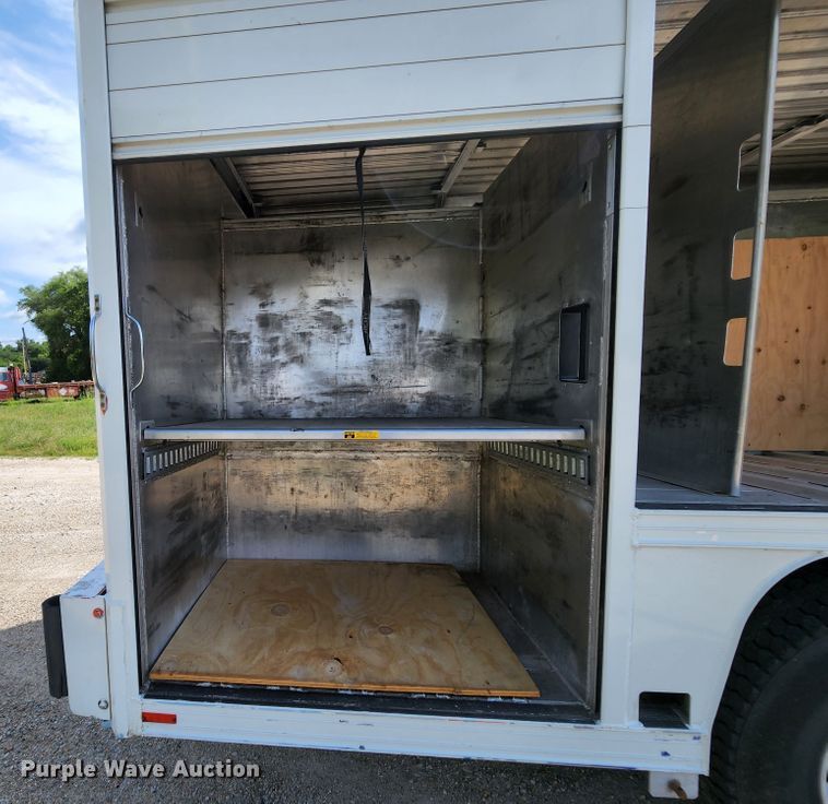 image for item MK9069 2014 Freightliner Business Class M2  delivery truck