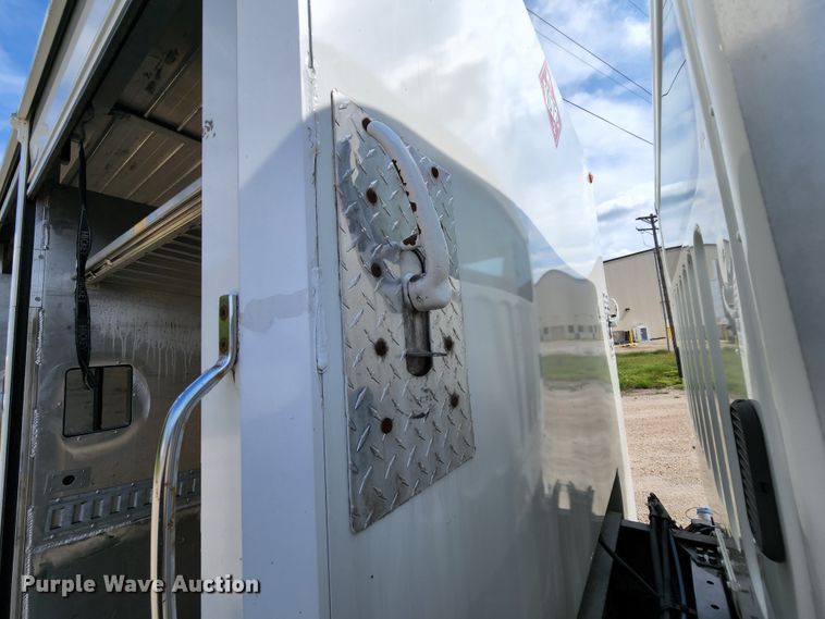 image for item MK9069 2014 Freightliner Business Class M2  delivery truck