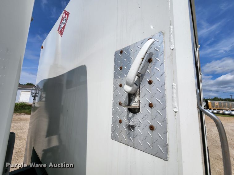 image for item MK9069 2014 Freightliner Business Class M2  delivery truck