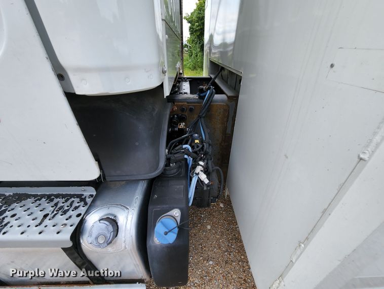 image for item MK9069 2014 Freightliner Business Class M2  delivery truck