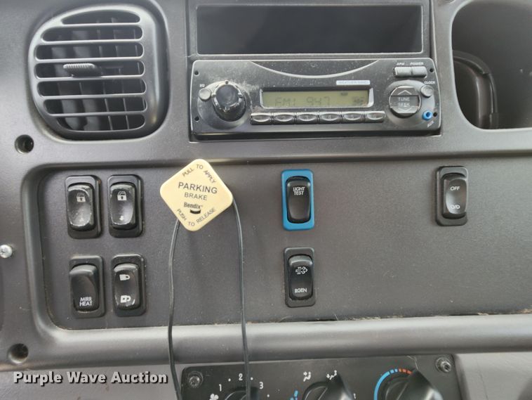 image for item MK9069 2014 Freightliner Business Class M2  delivery truck