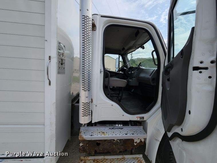 image for item MK9069 2014 Freightliner Business Class M2  delivery truck