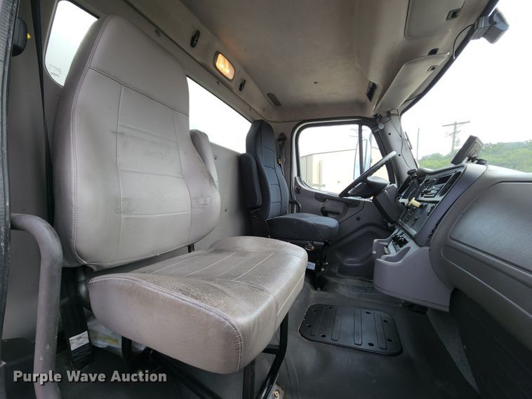 image for item MK9069 2014 Freightliner Business Class M2  delivery truck