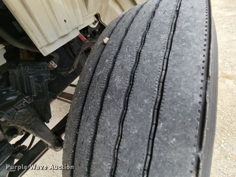 image for item MK9069 2014 Freightliner Business Class M2  delivery truck