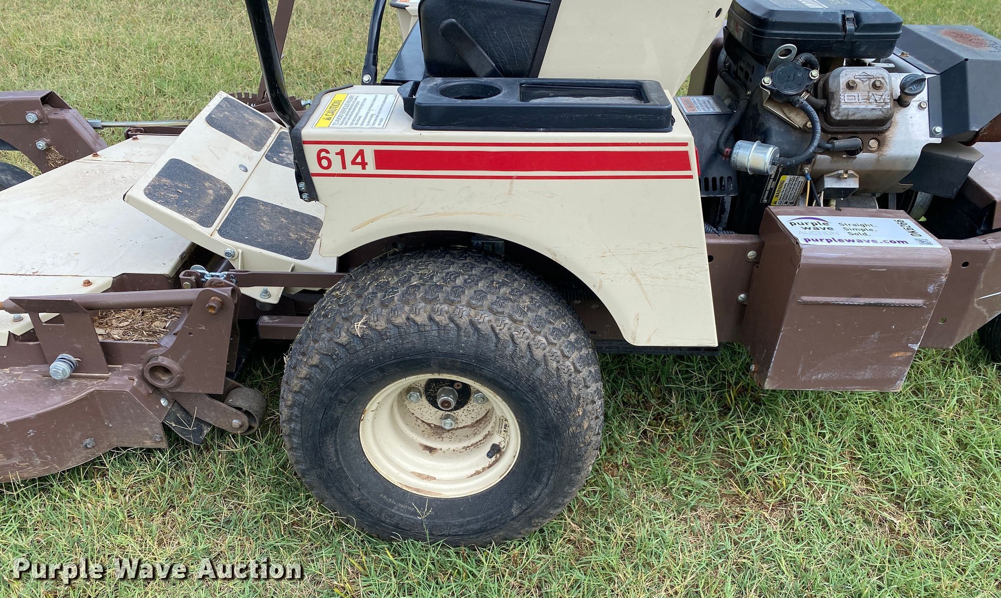 614 ZTR lawn mower in Cushing, OK Item DK6266 sold